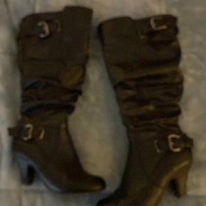 Womens black boots